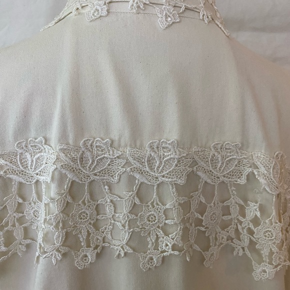 Upper West Side Shirt with Lace Accent - Picture 7 of 10